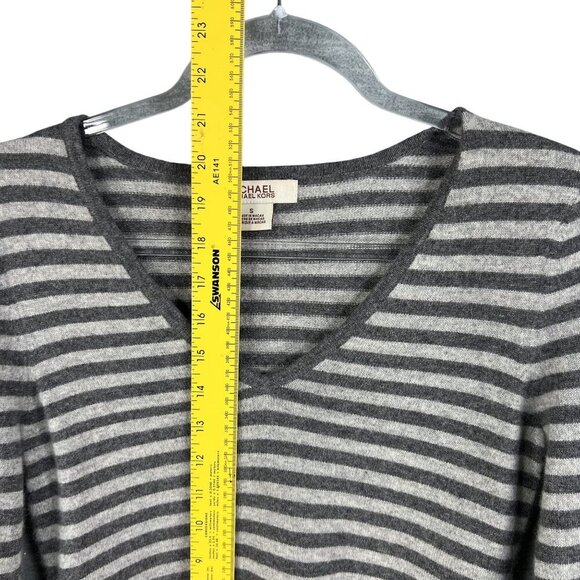 Michael Kors Womens S Y2K Gray Striped V-Neck 100% Cashmere Sweater Long Sleeve - Picture 10 of 14